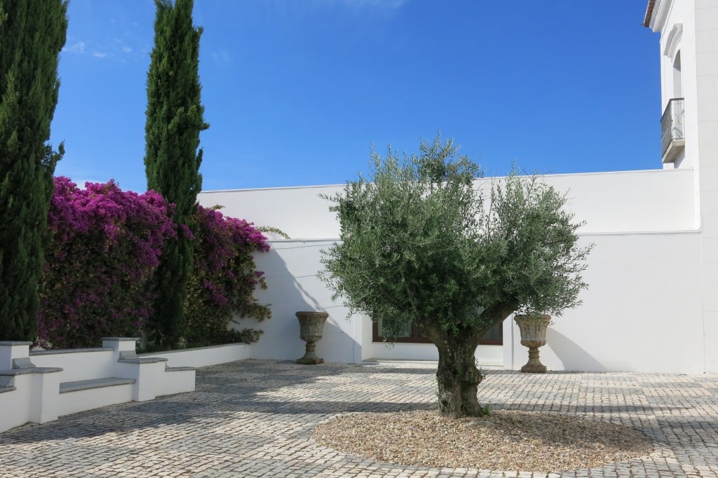 ​Convento do Espinheiro, award winning Hotel&Restaurant outside the Roman town of Evora​, Alentejo